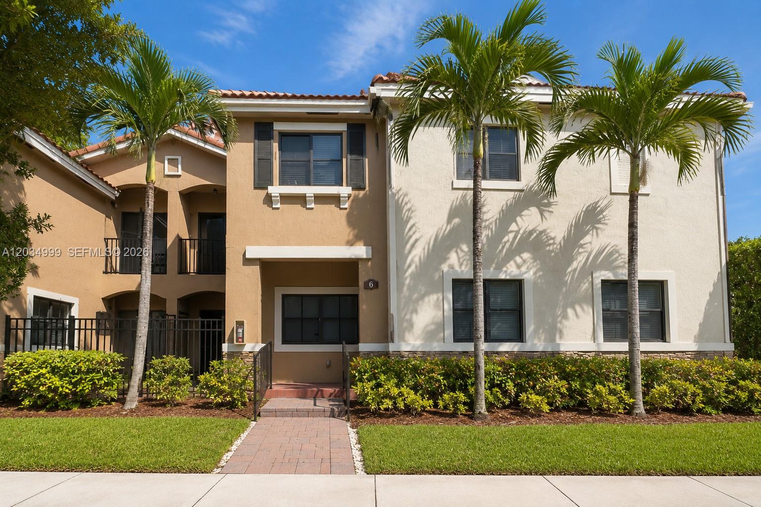 22511 SW 88th Pl # 24, Cutler Bay FL 33190