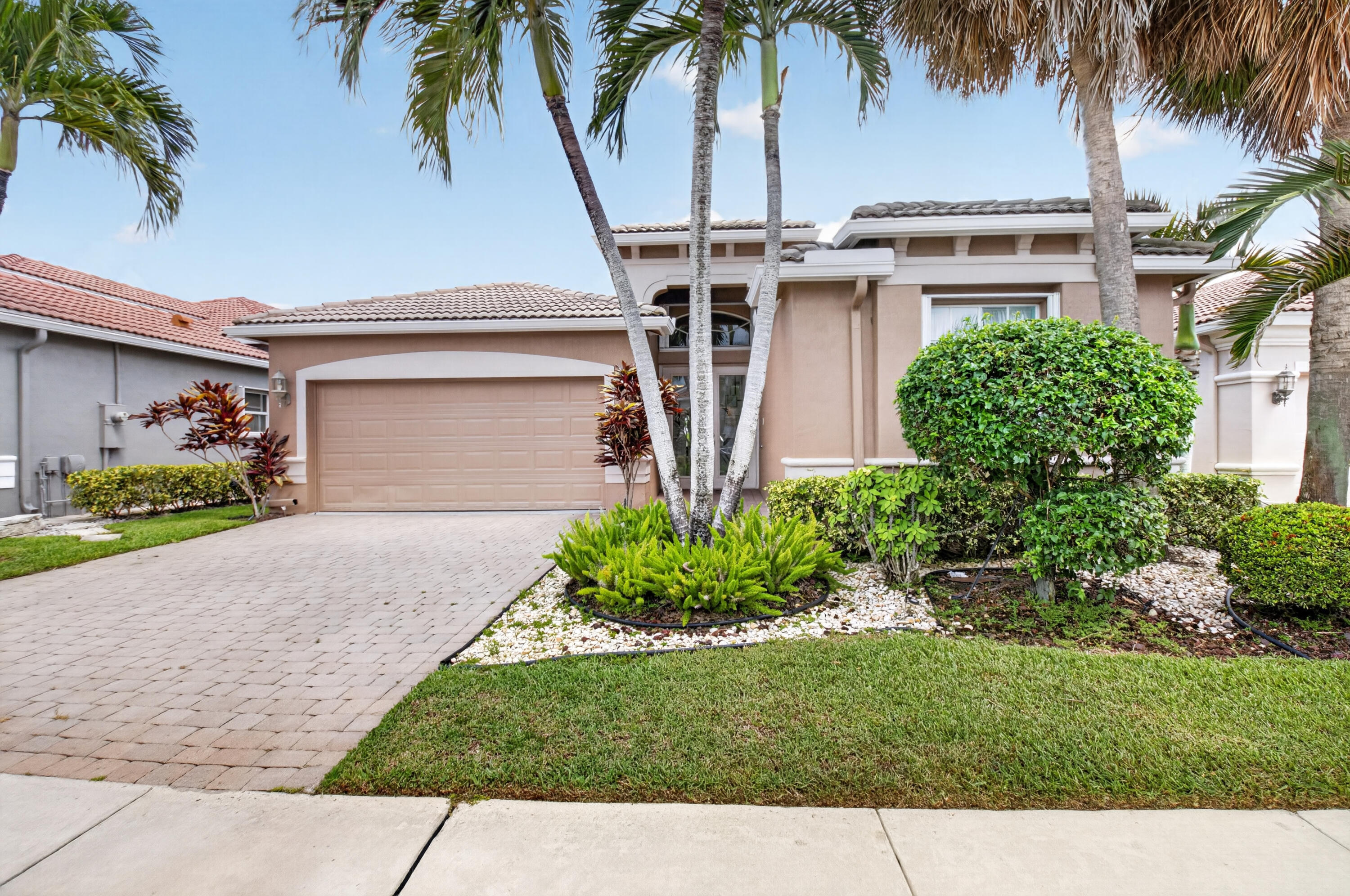 6561 PISANO Drive — Photo 2