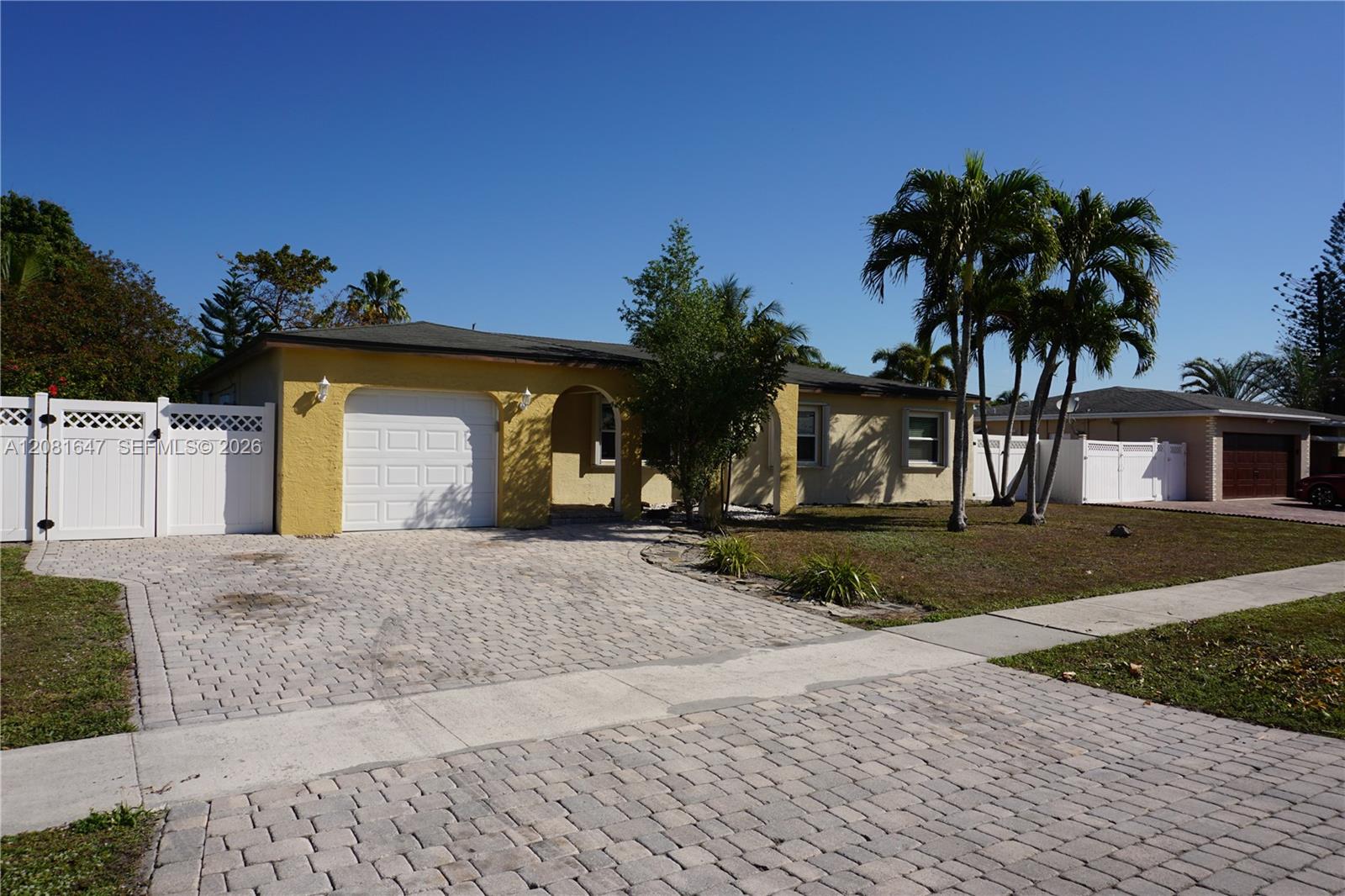 4857 Alfresco St — Photo 2