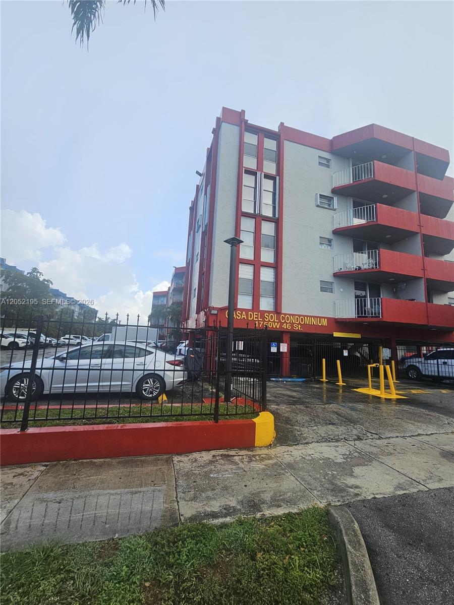 1750 W 46th St # 518, Hialeah FL 33012