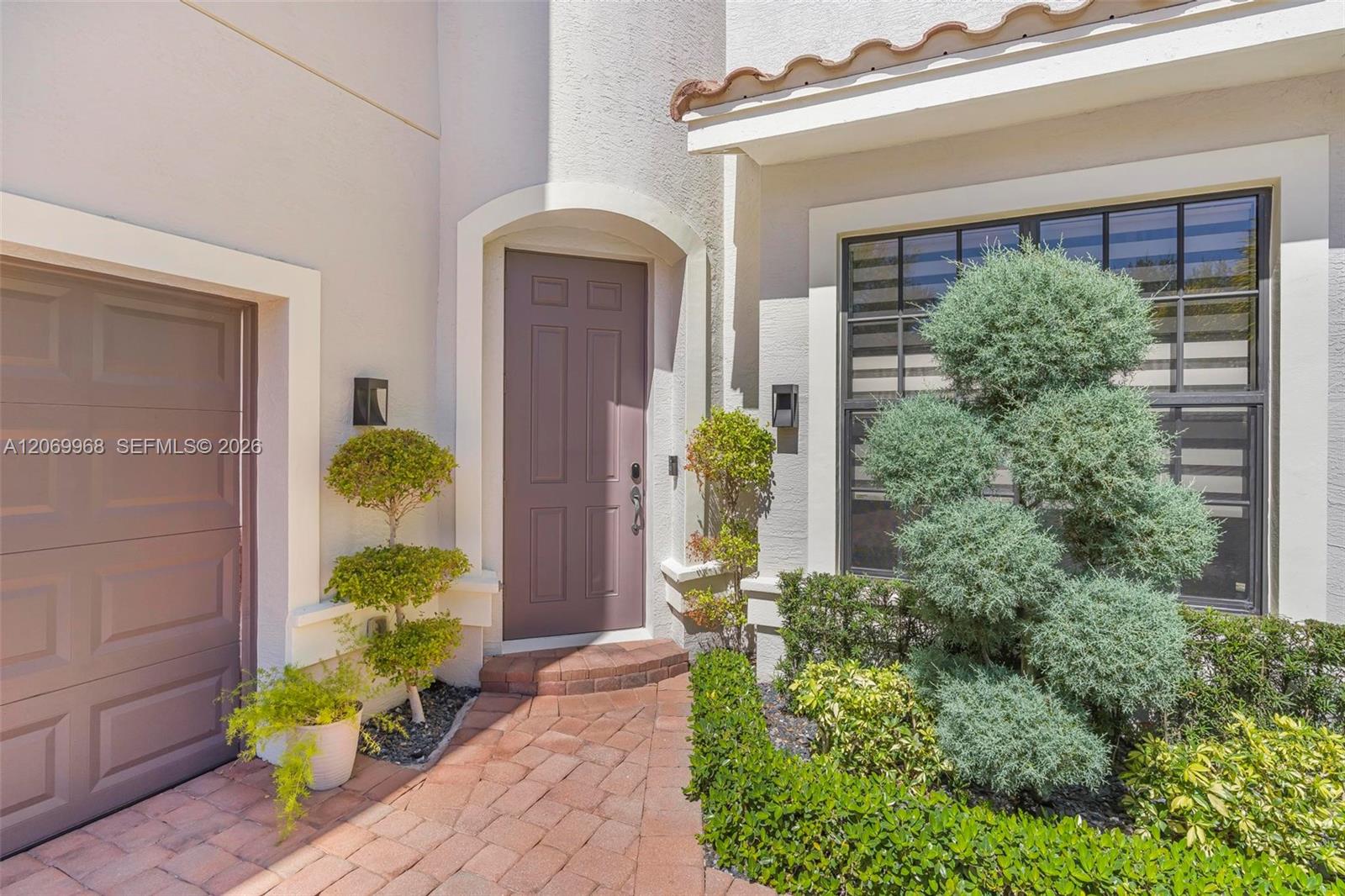 10185 Cameilla St — Photo 3