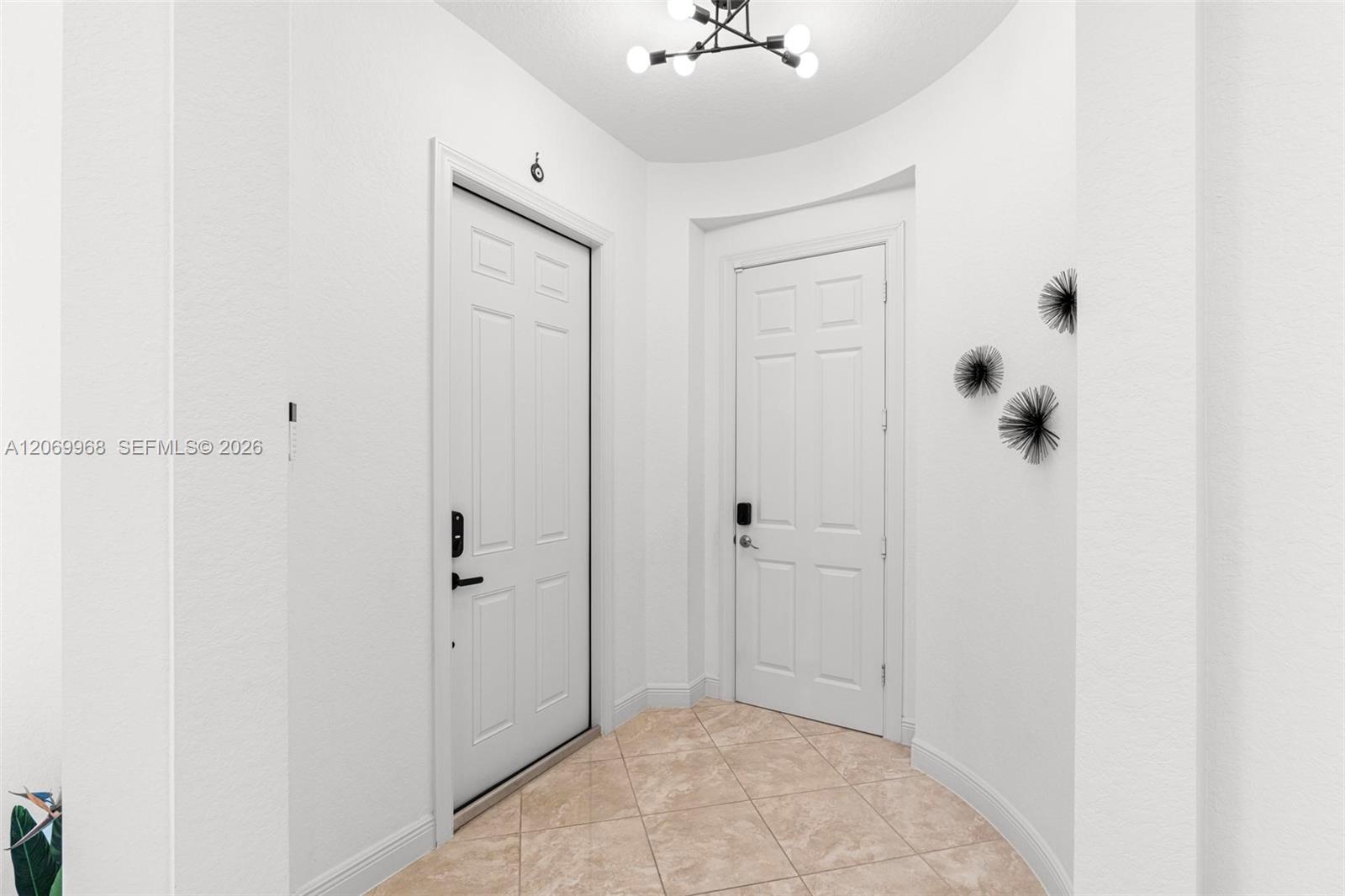 10185 Cameilla St — Photo 4