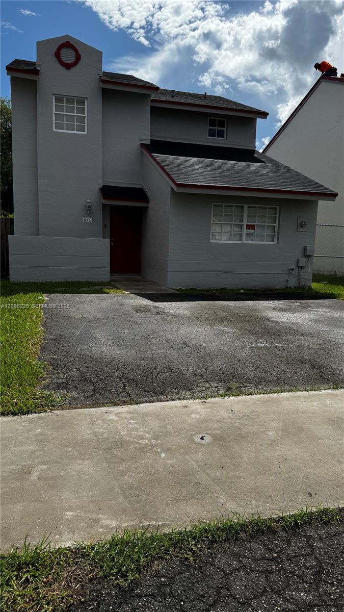 885 SE 13th Rd — Photo 2