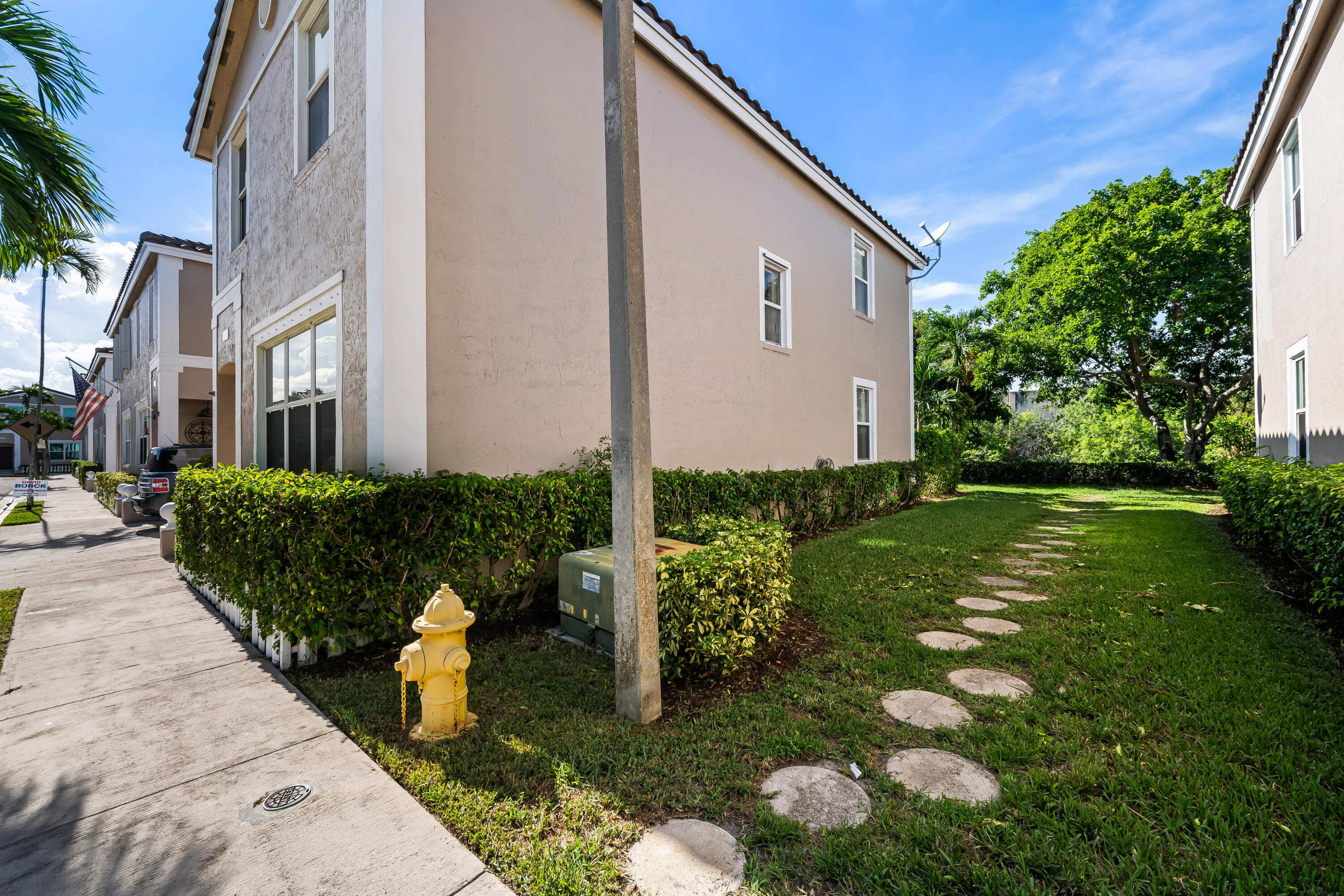 10565 NW 57TH Court # 10565 — Photo 4