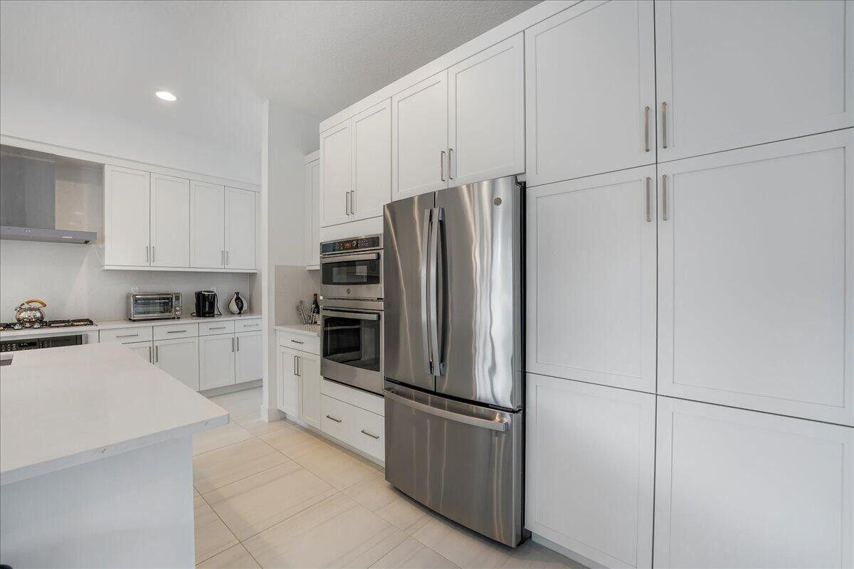 17496 Sparkling River Road — Photo 4