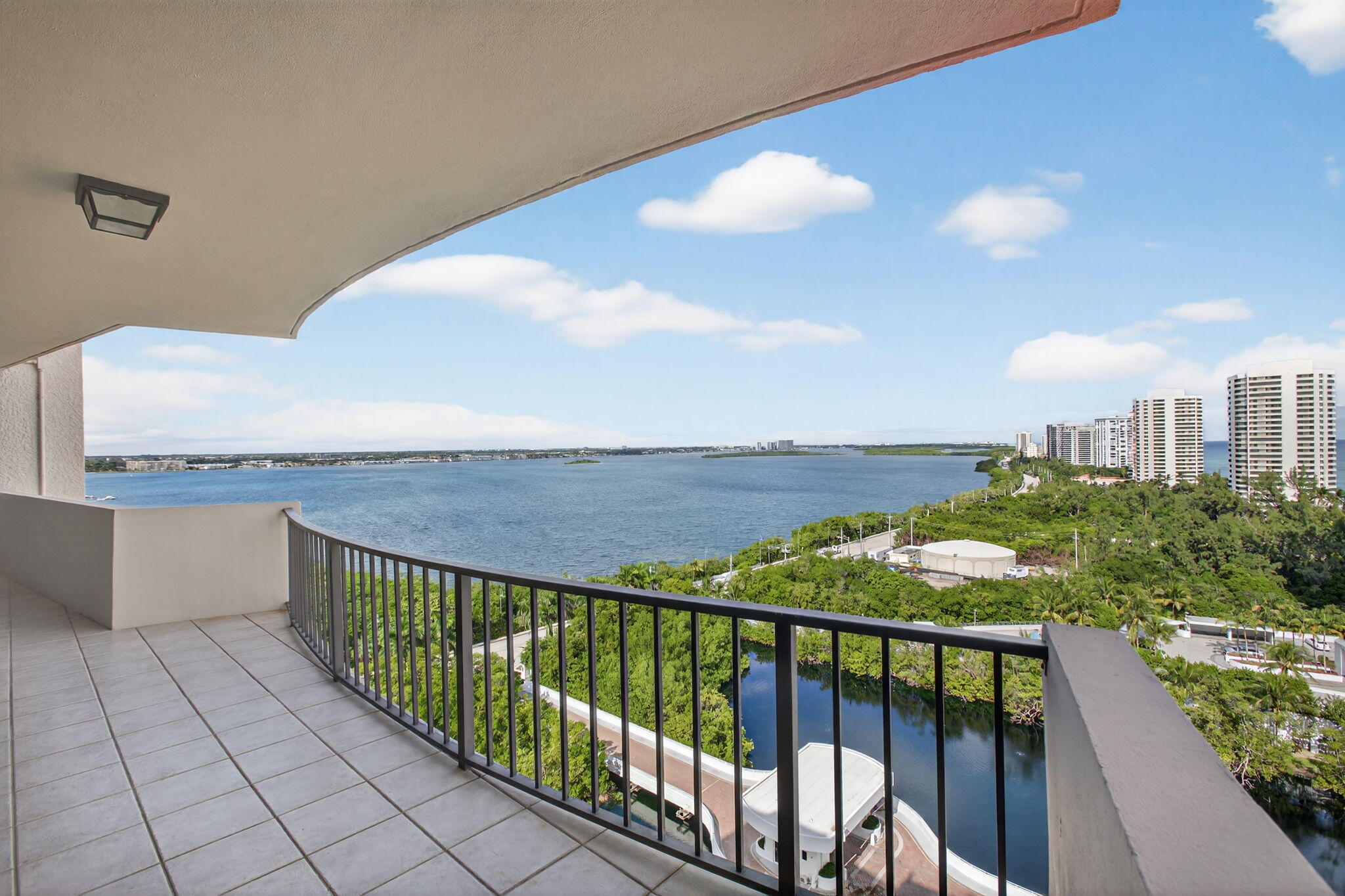 4200 N Ocean Drive # 1606, Riviera Beach FL 33404