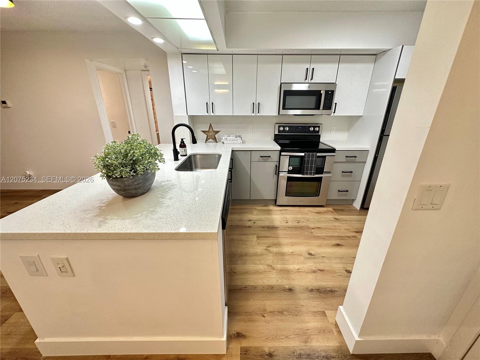 202 Lake Pointe Dr # 104 — Photo 4