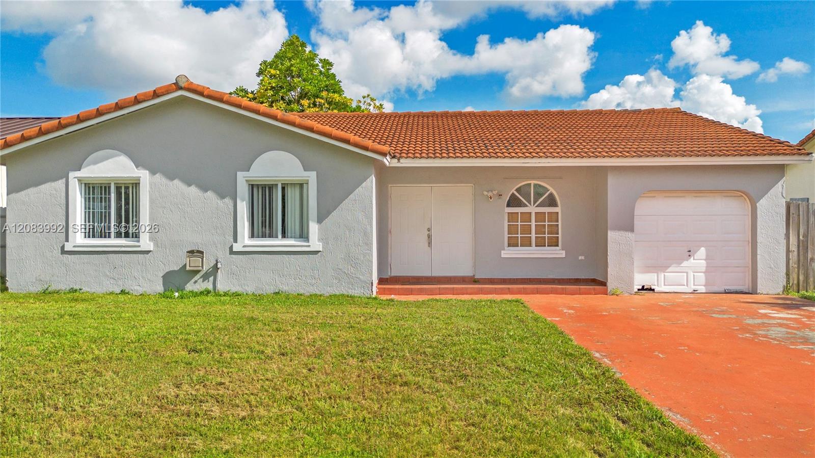 15421 SW 177th Ter — Photo 3