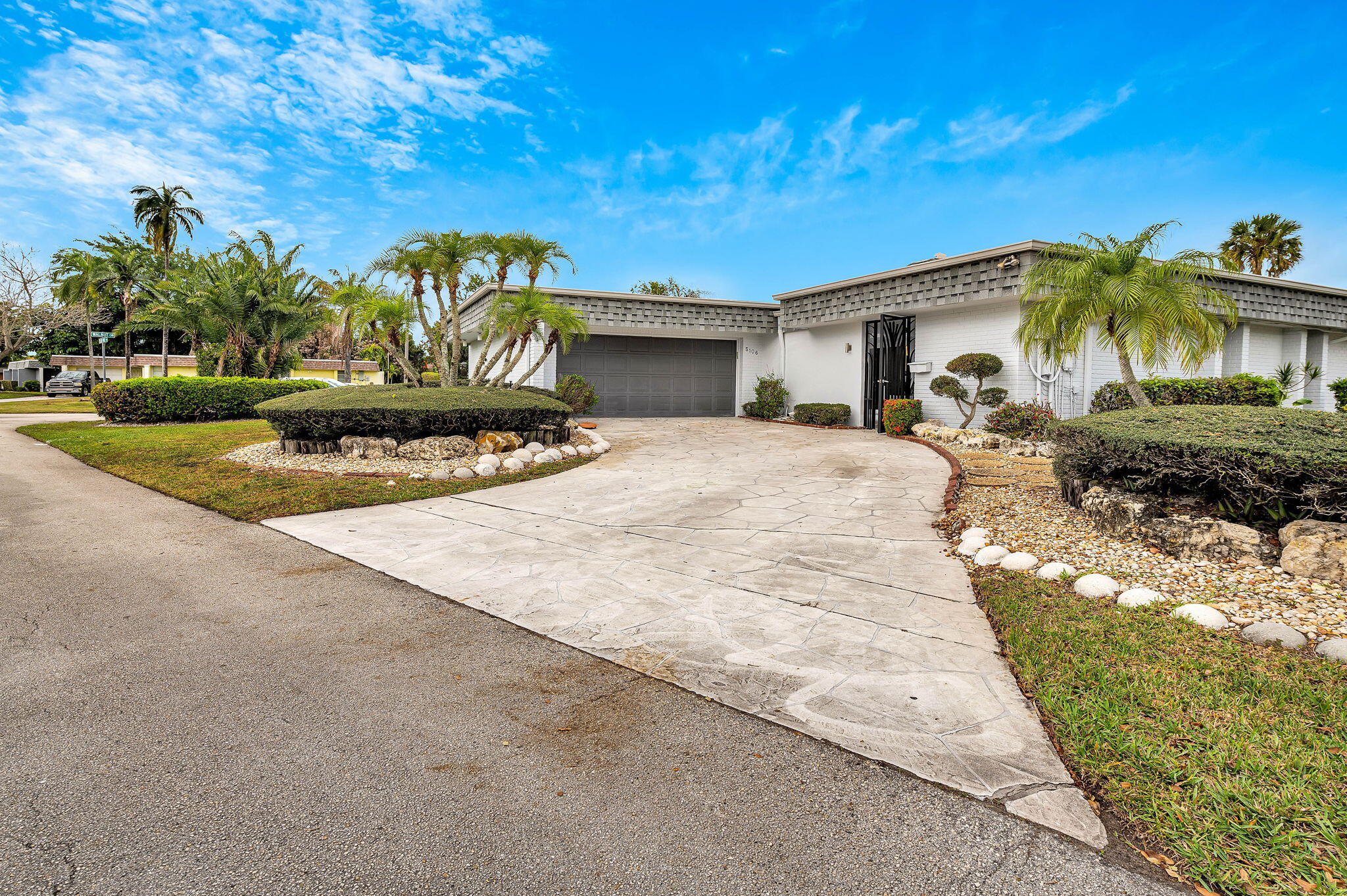5106 Yellow Pine Lane — Photo 4