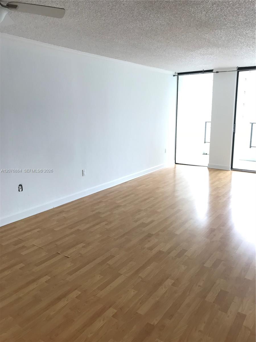 555 NE 15th St # 30E — Photo 5