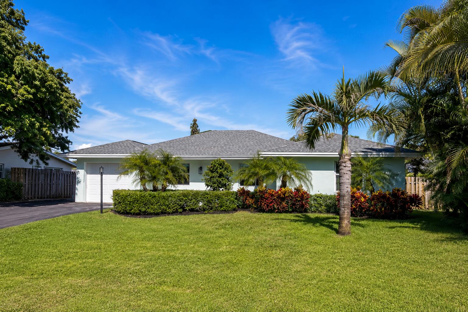 364 VENUS Avenue, Tequesta FL 33469