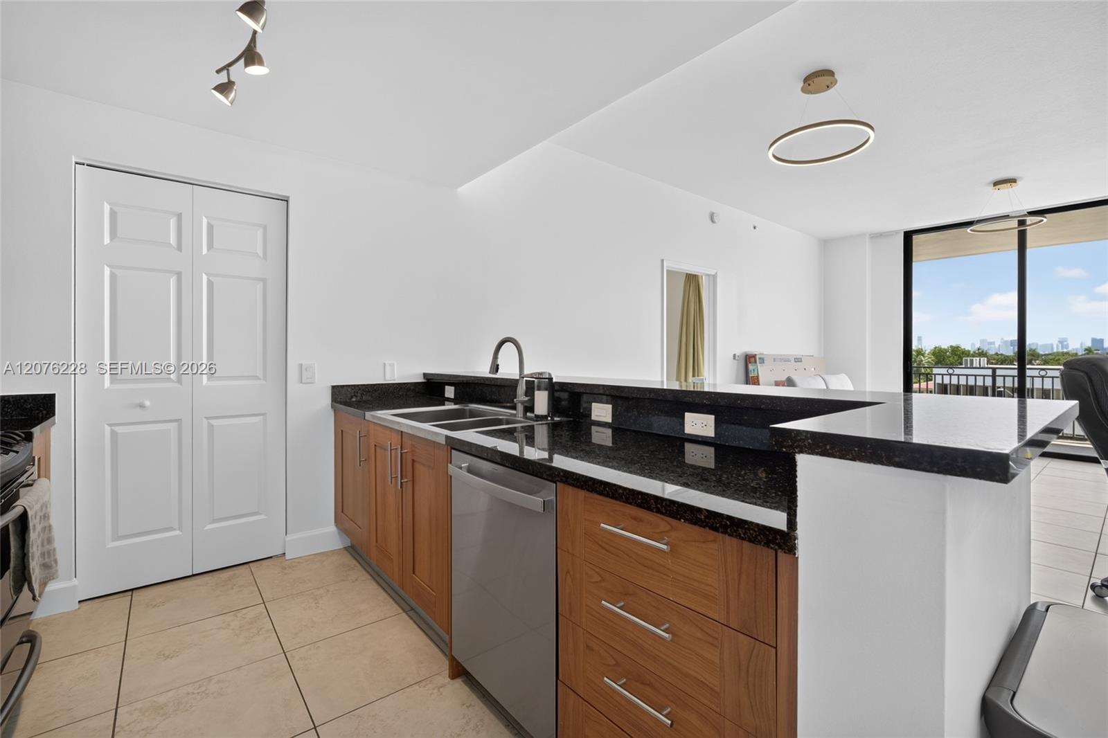 1300 Ponce De Leon Blvd # 405 — Photo 4
