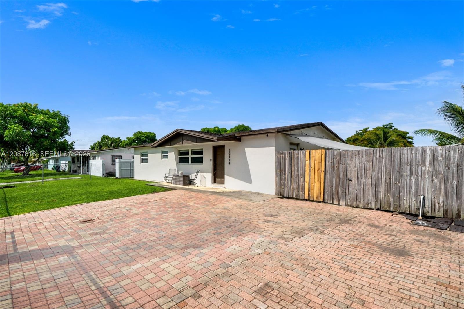 30334 SW 158th Ct — Photo 4