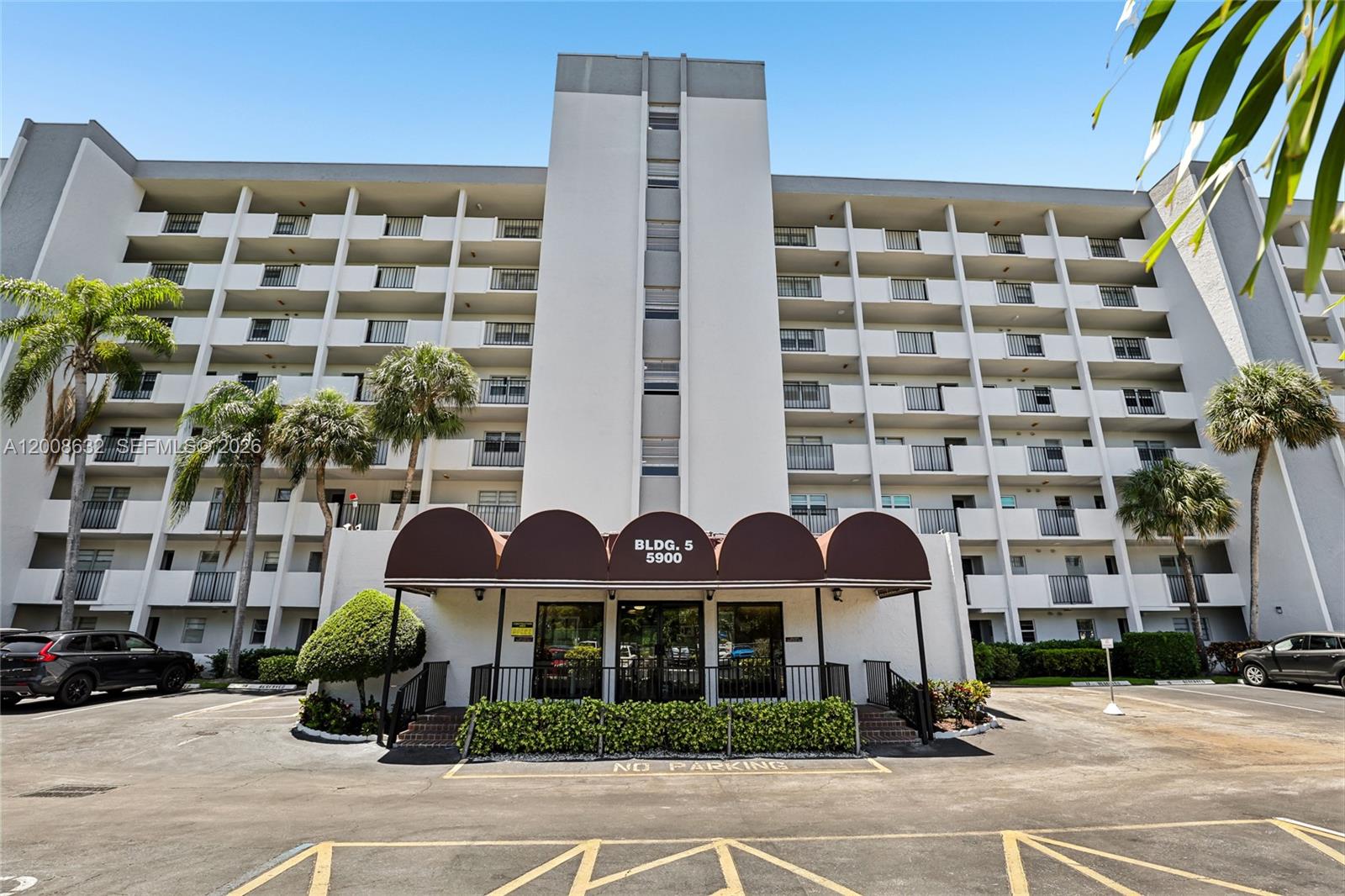 5900 NW 44th St # 312, Lauderhill FL 33319