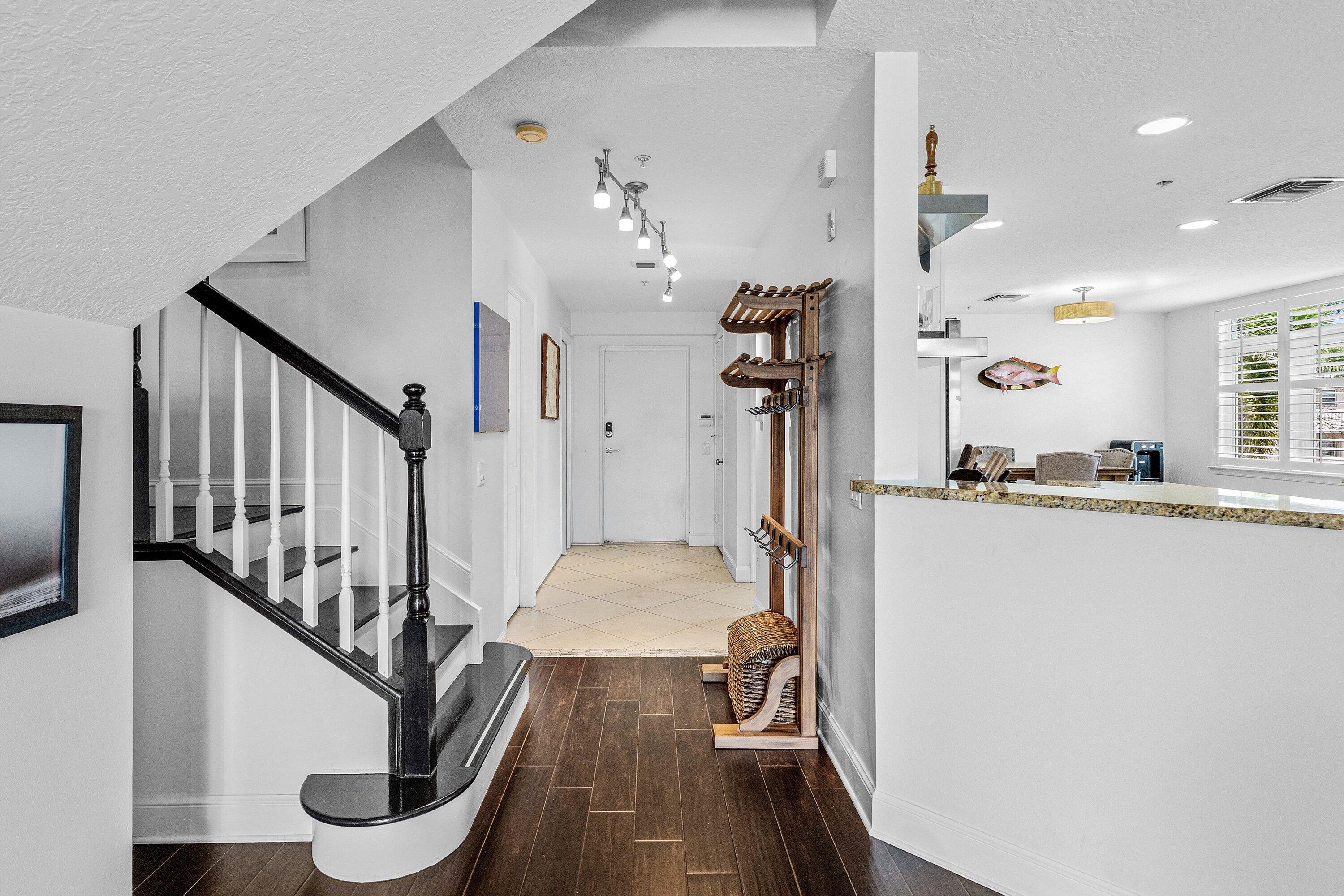 305 E Ocean Avenue # 7 — Photo 5