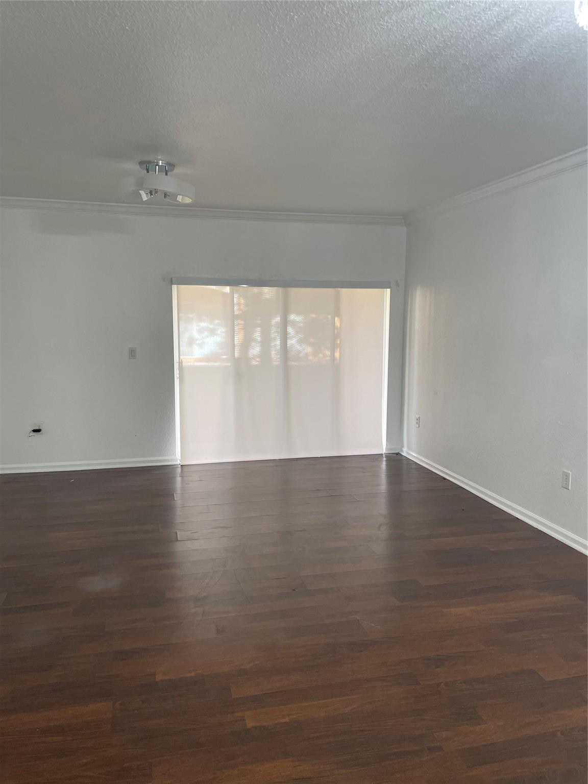 540 SAINT MICHELLE Way — Photo 3