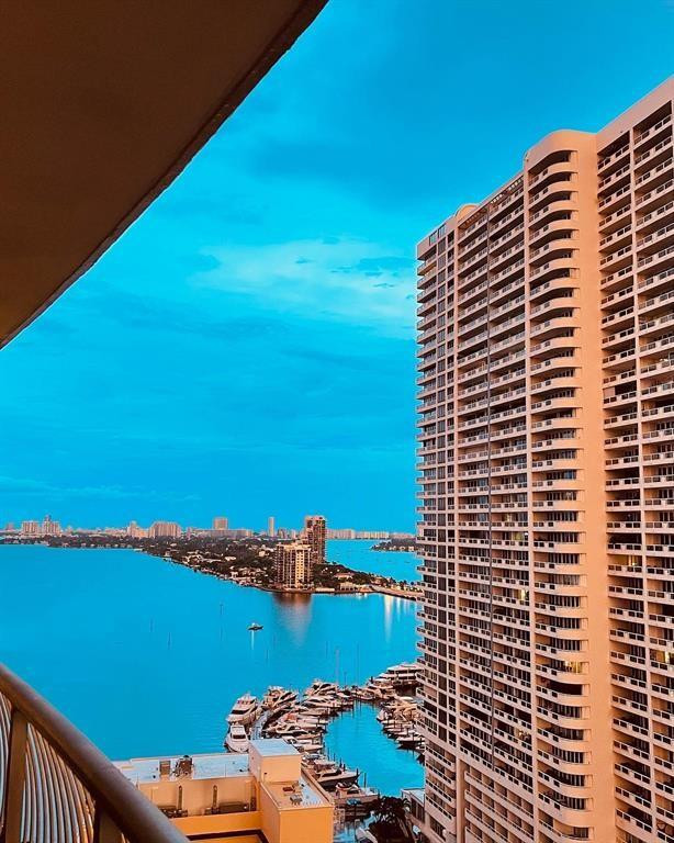 1750 N Bayshore Drive # 2106, Miami FL 33132