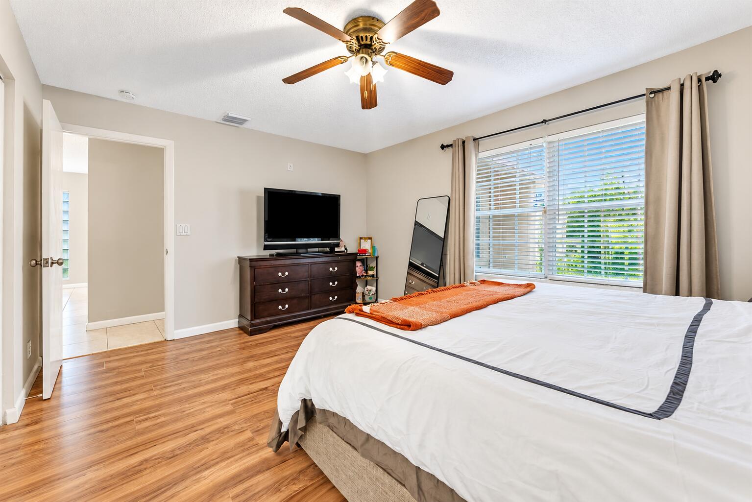 12230 DARTMOOR Drive — Photo 5