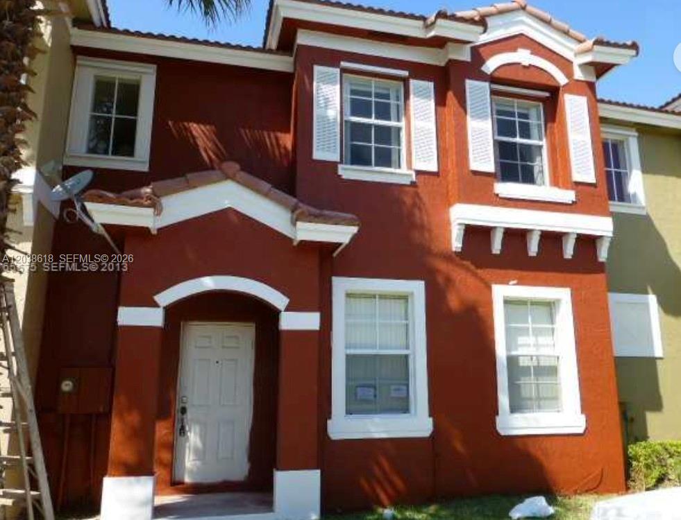 641 E Mowry Ct, Homestead FL 33030
