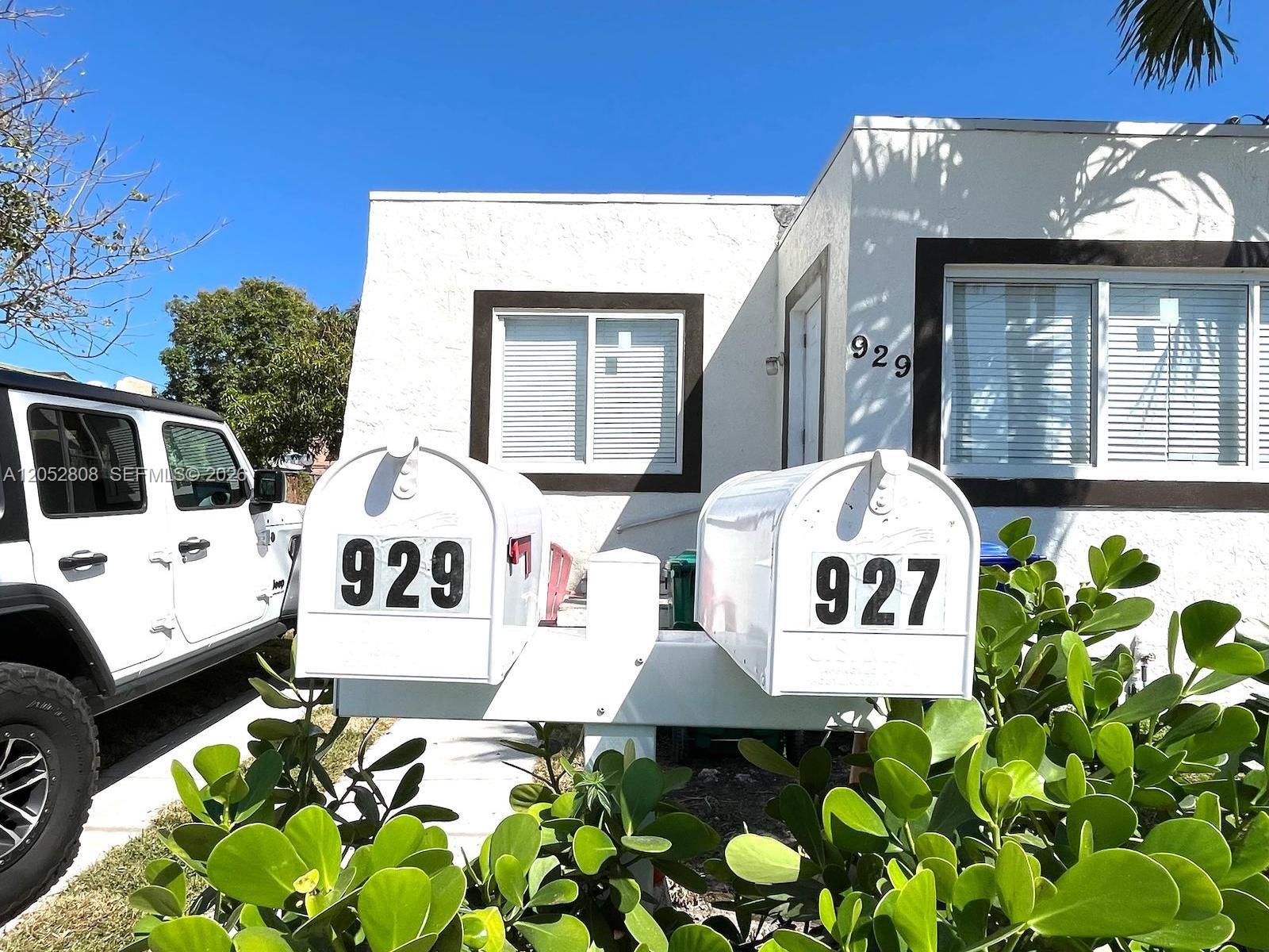 929 SW 12th Ave, Miami FL 33130
