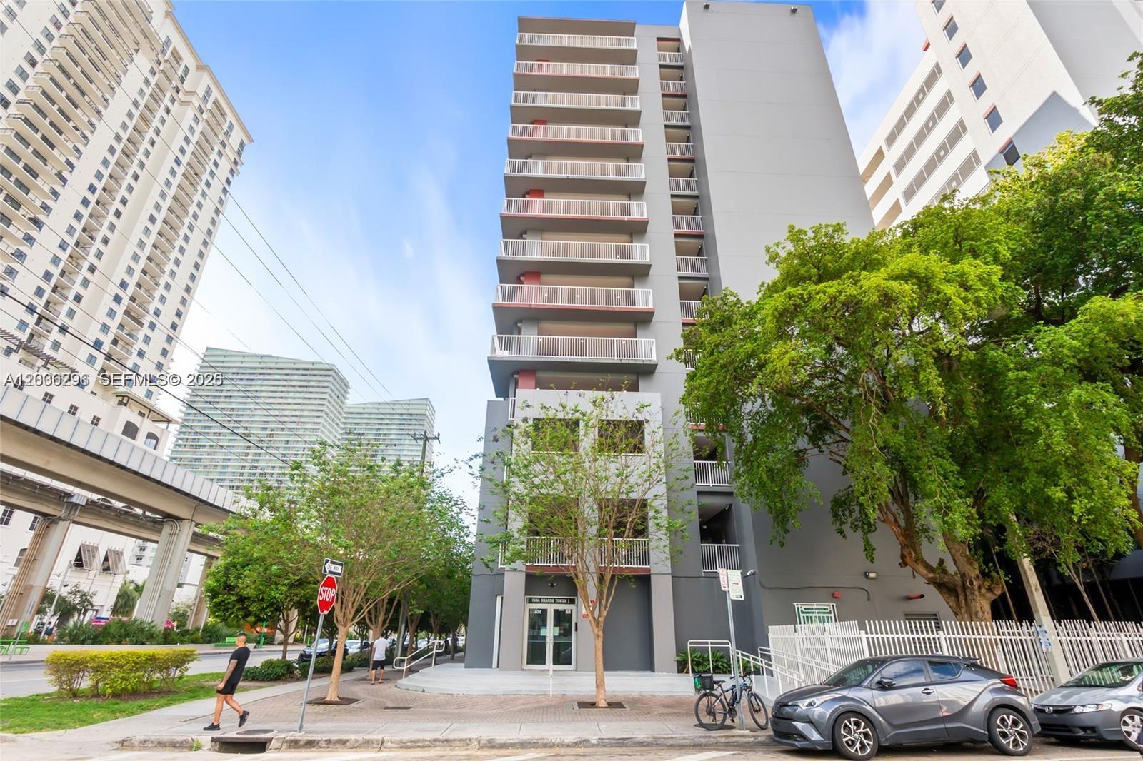 104 SW 9th St # 305, Miami FL 33130