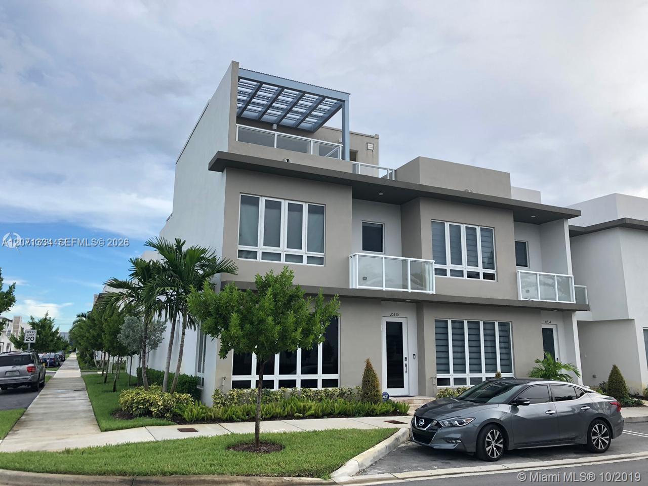 10330 NW 66 ST # 10330 View 1