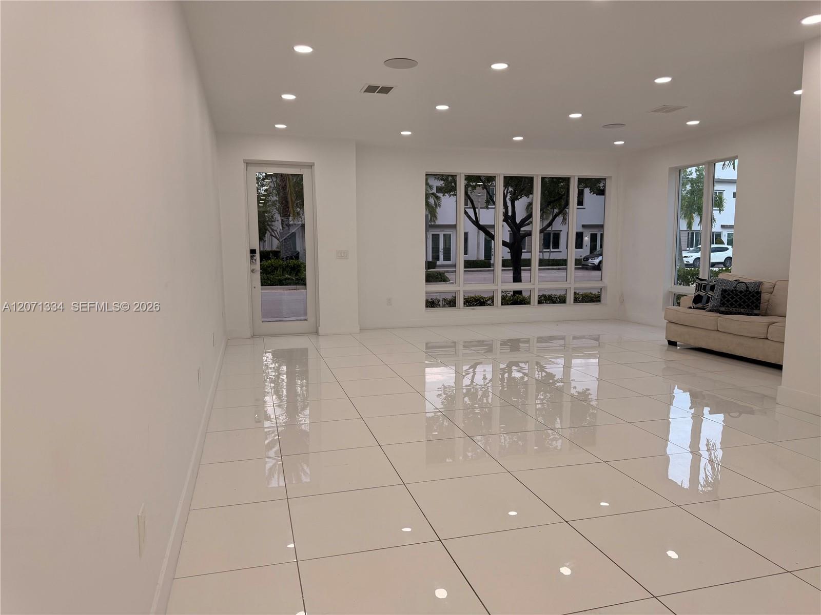 10330 NW 66 ST # 10330 View 11
