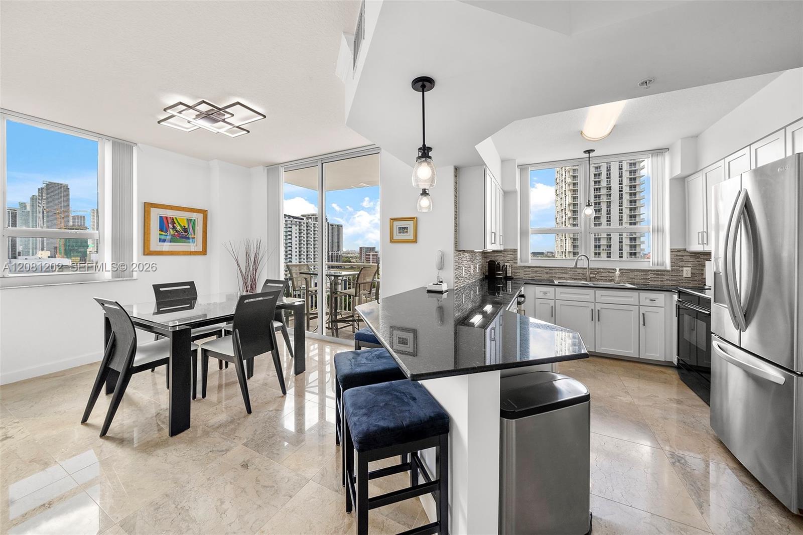2000 N Bayshore Dr # 1502 — Photo 2