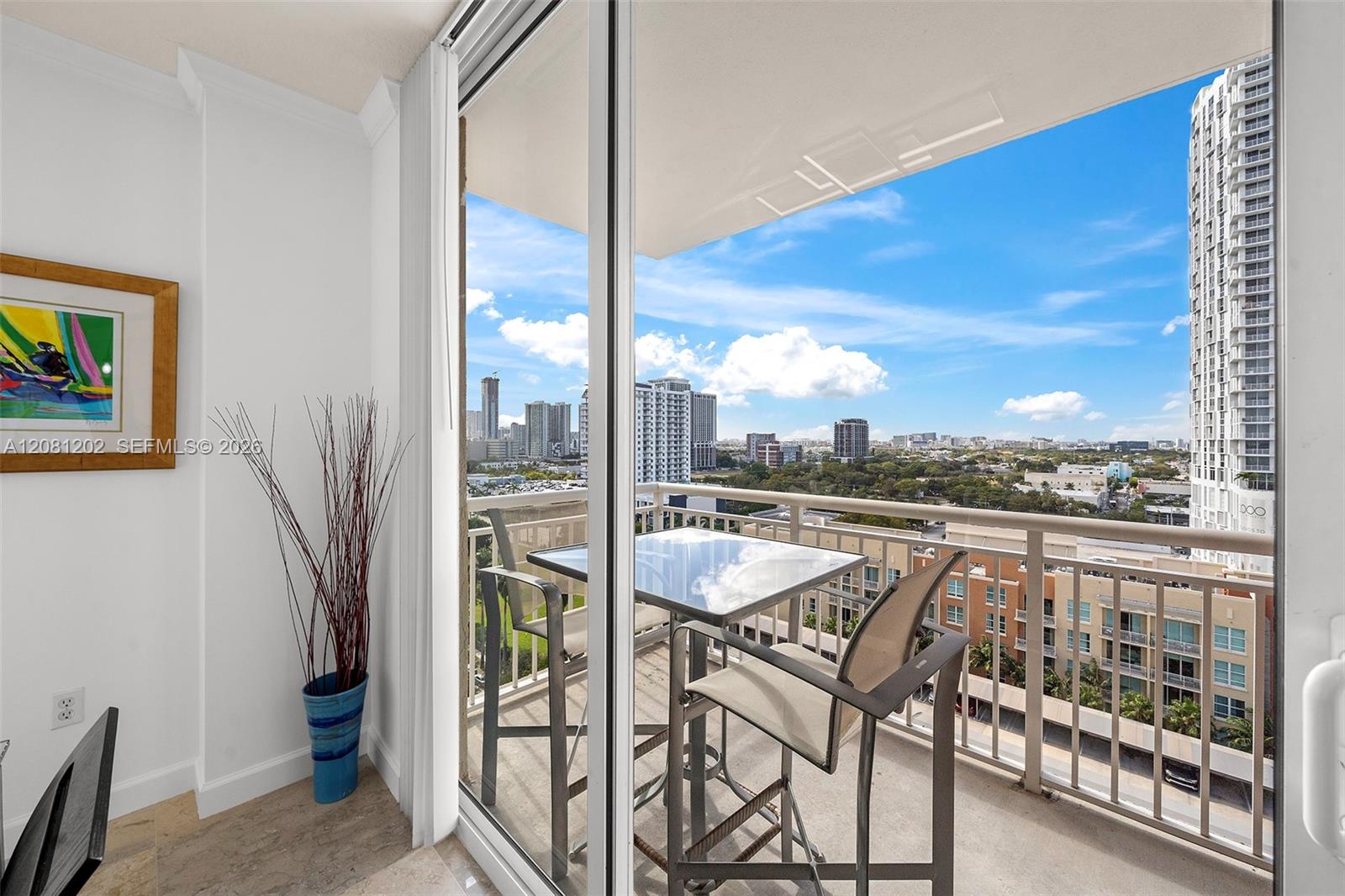 2000 N Bayshore Dr # 1502 — Photo 3