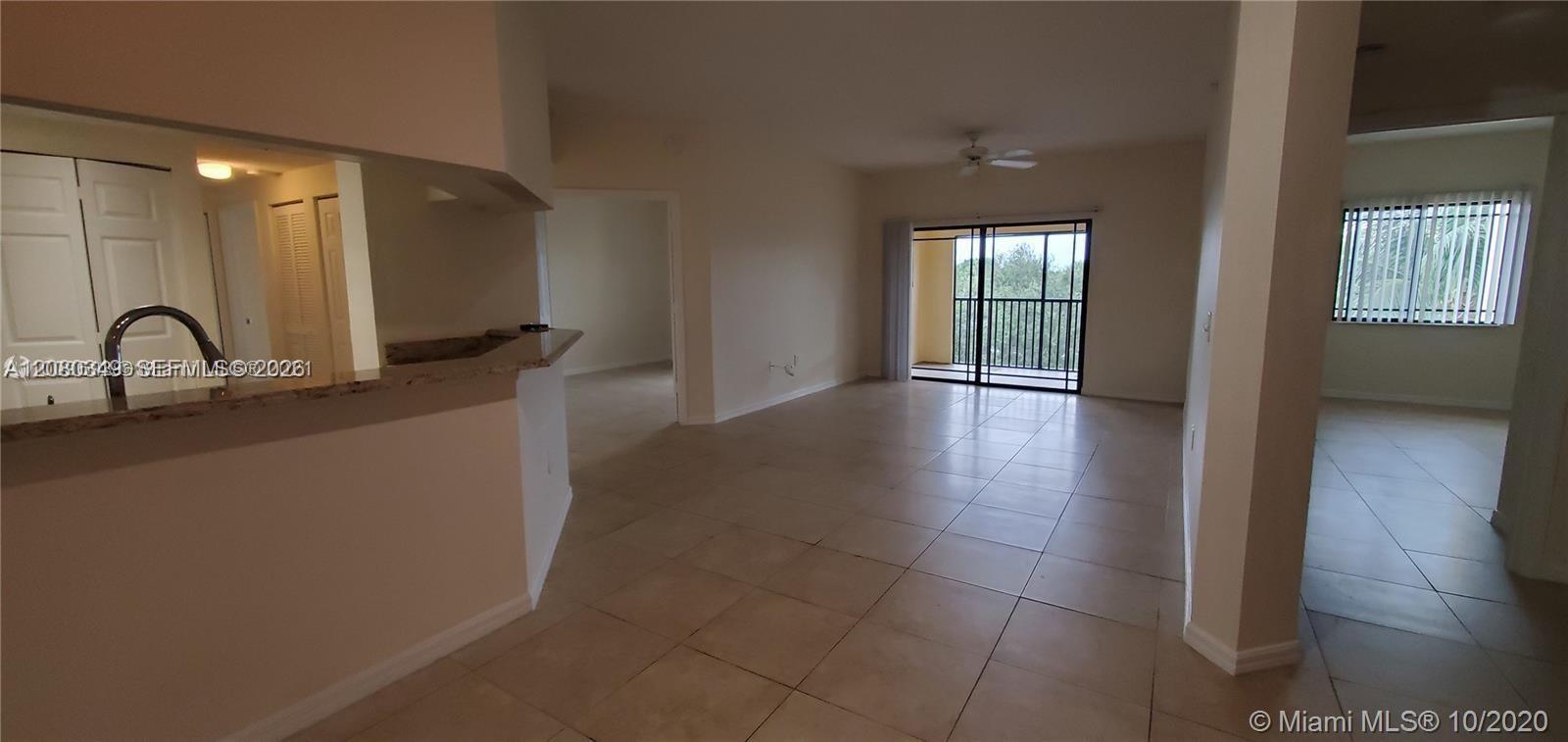 3018 Alcazar Pl # 303 — Photo 3