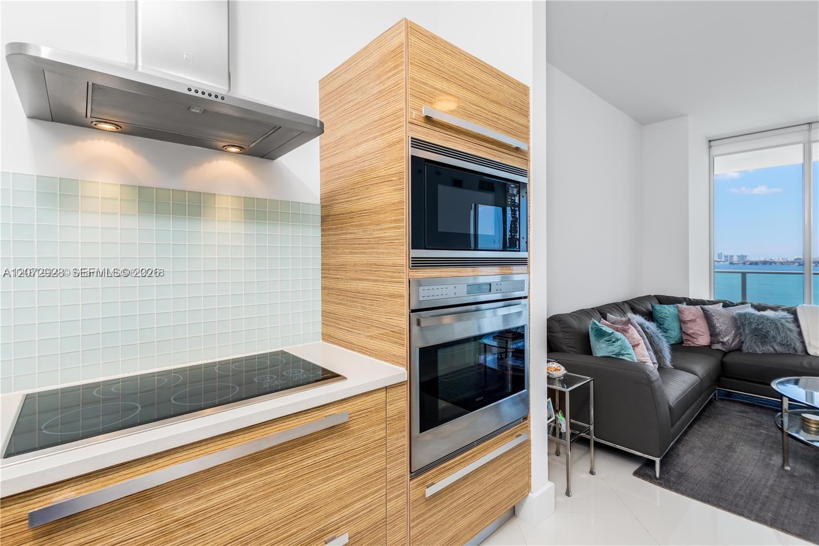 2020 N Bayshore Dr # 1009 — Photo 4