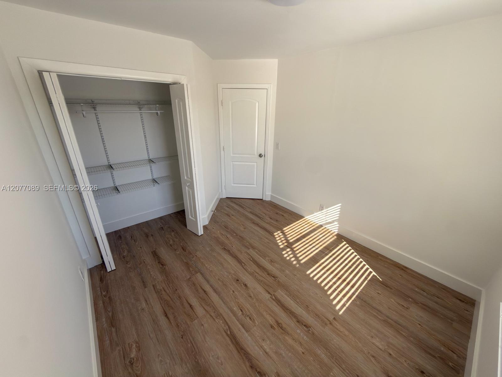9937 Three Lakes Cir # 14d — Photo 5