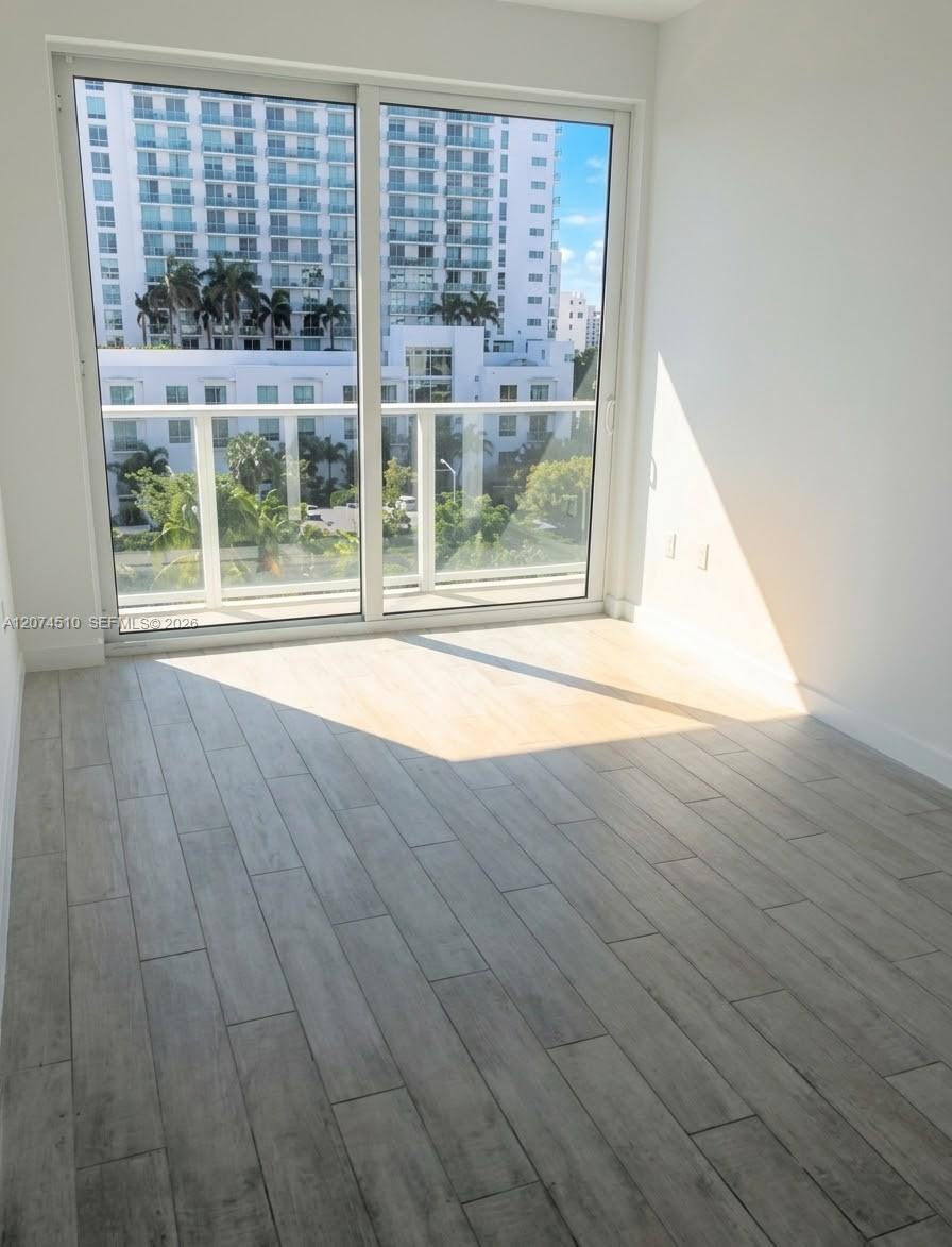 321 NE 26th St # 716 — Photo 4