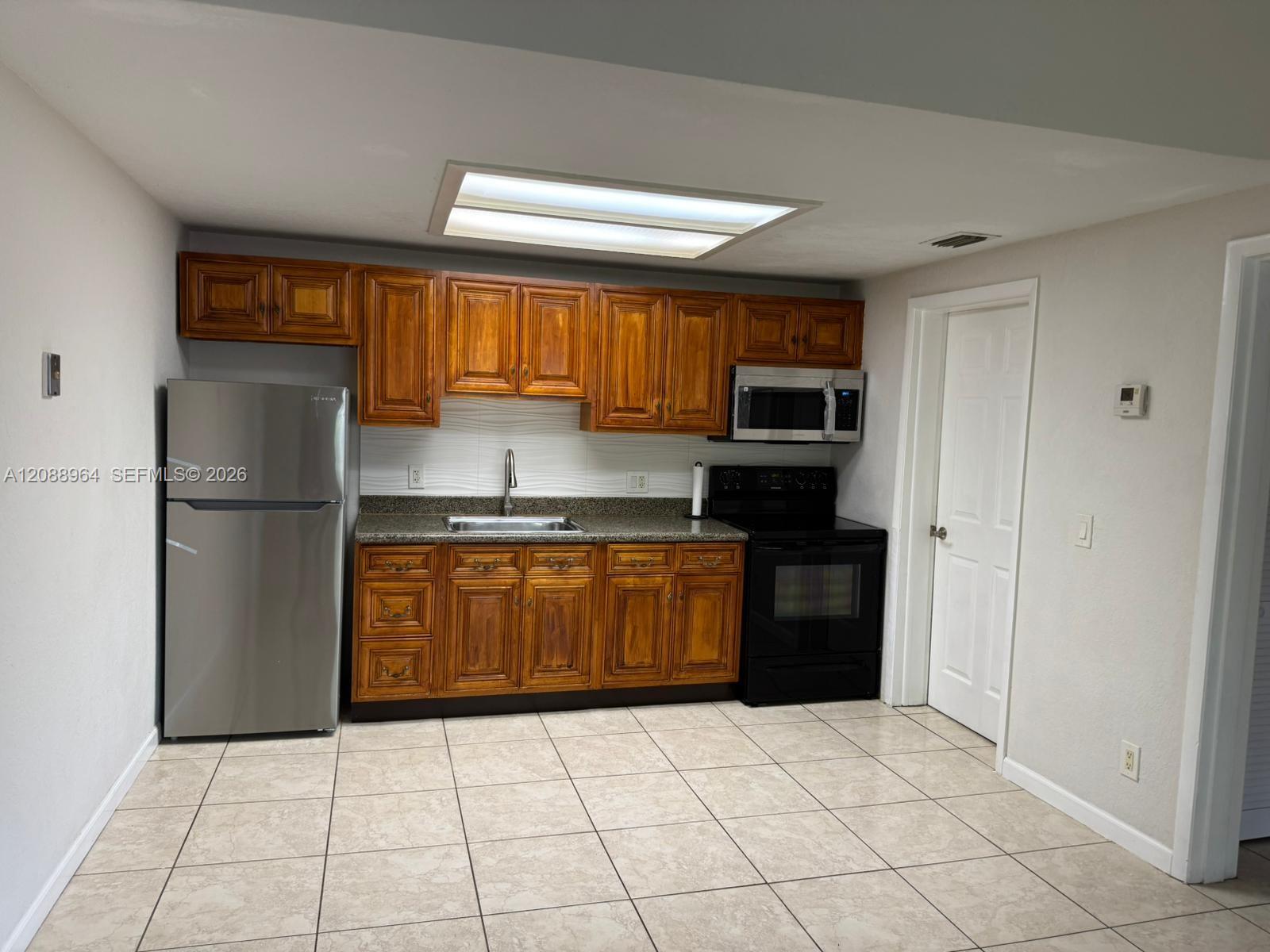 7210 Southgate Blvd # 7210 — Photo 2