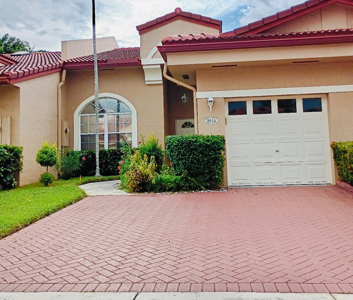 9914 E MALVERN Drive # 9914 — Photo 2