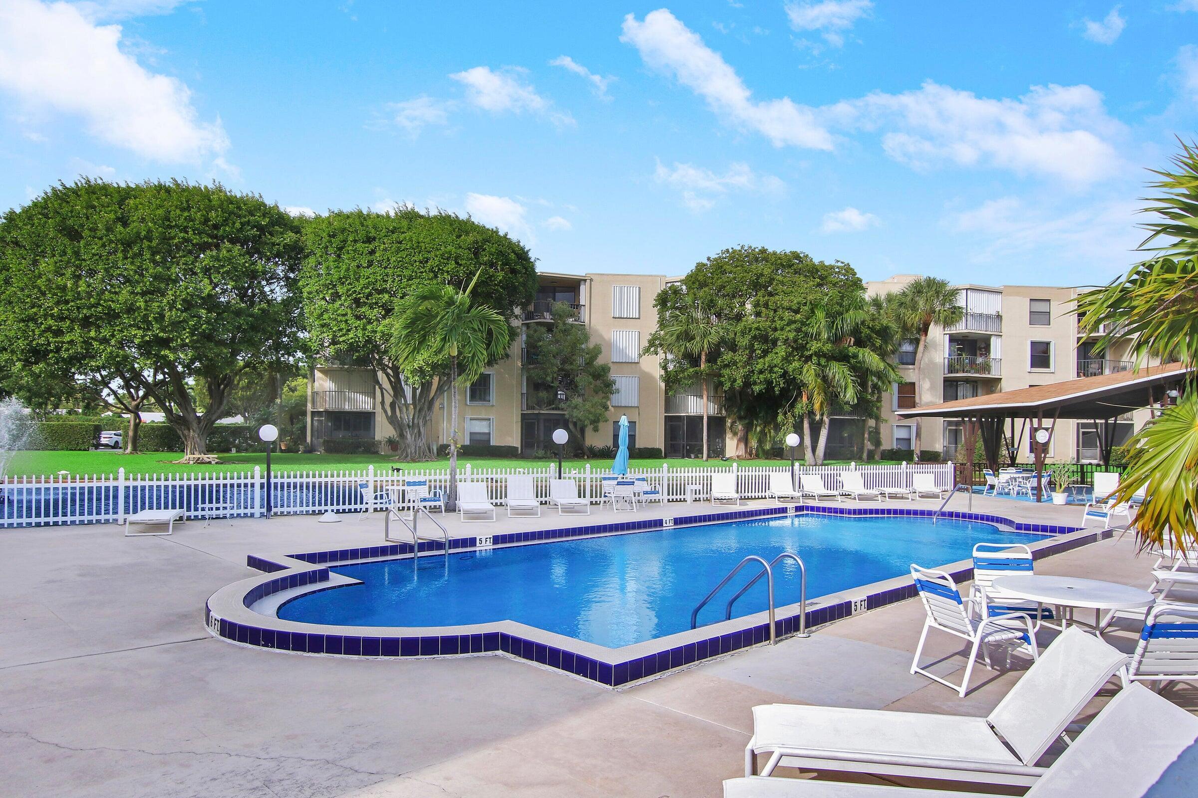 300 Waterway Drive S # 407, Lantana FL 33462