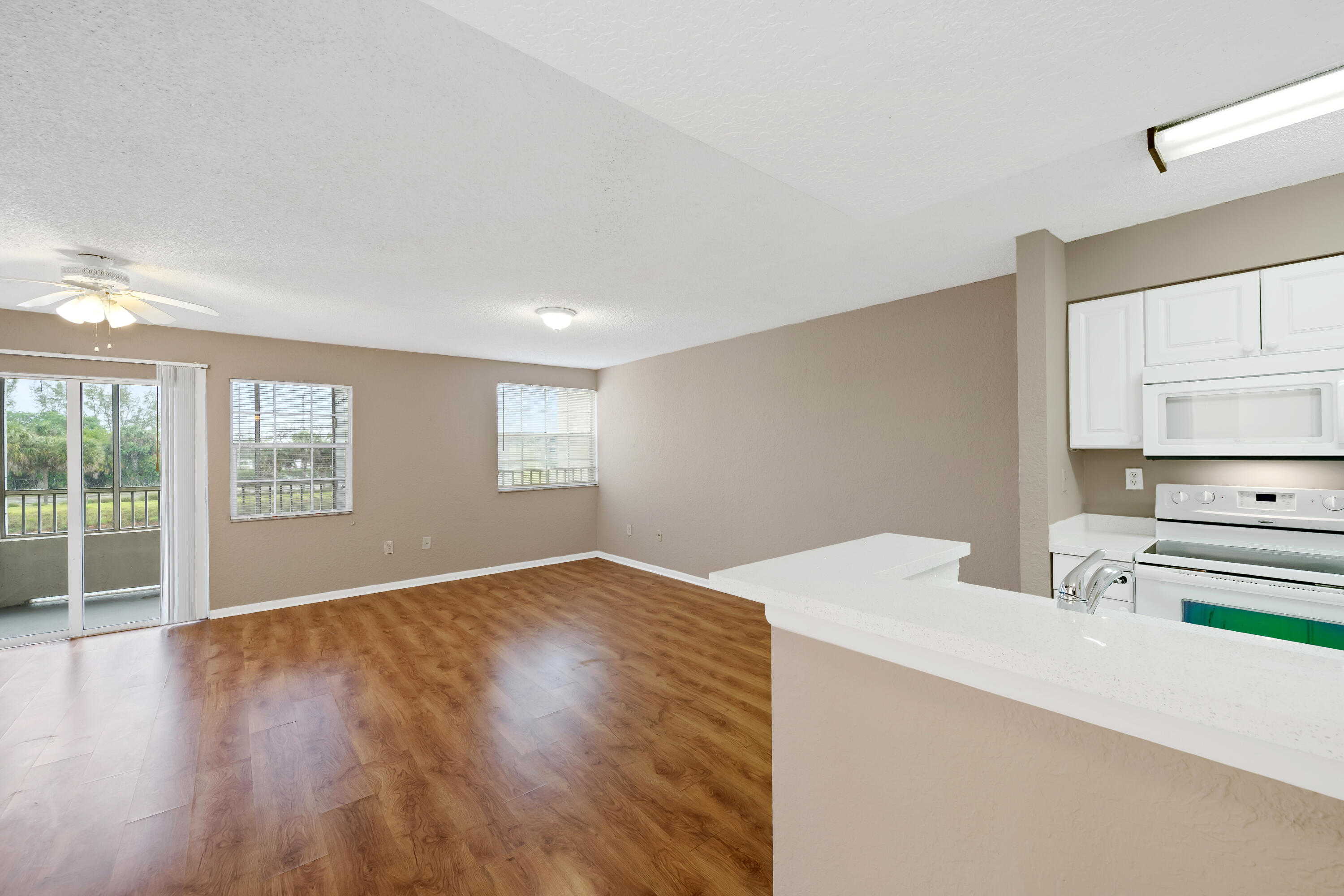 2861 N Oakland Forest Drive # 202 — Photo 5