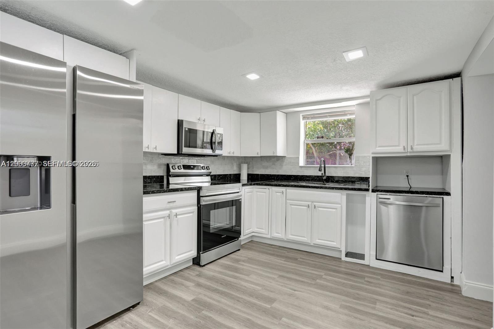 2701 NW 18th Ter # A, Oakland Park FL 33311