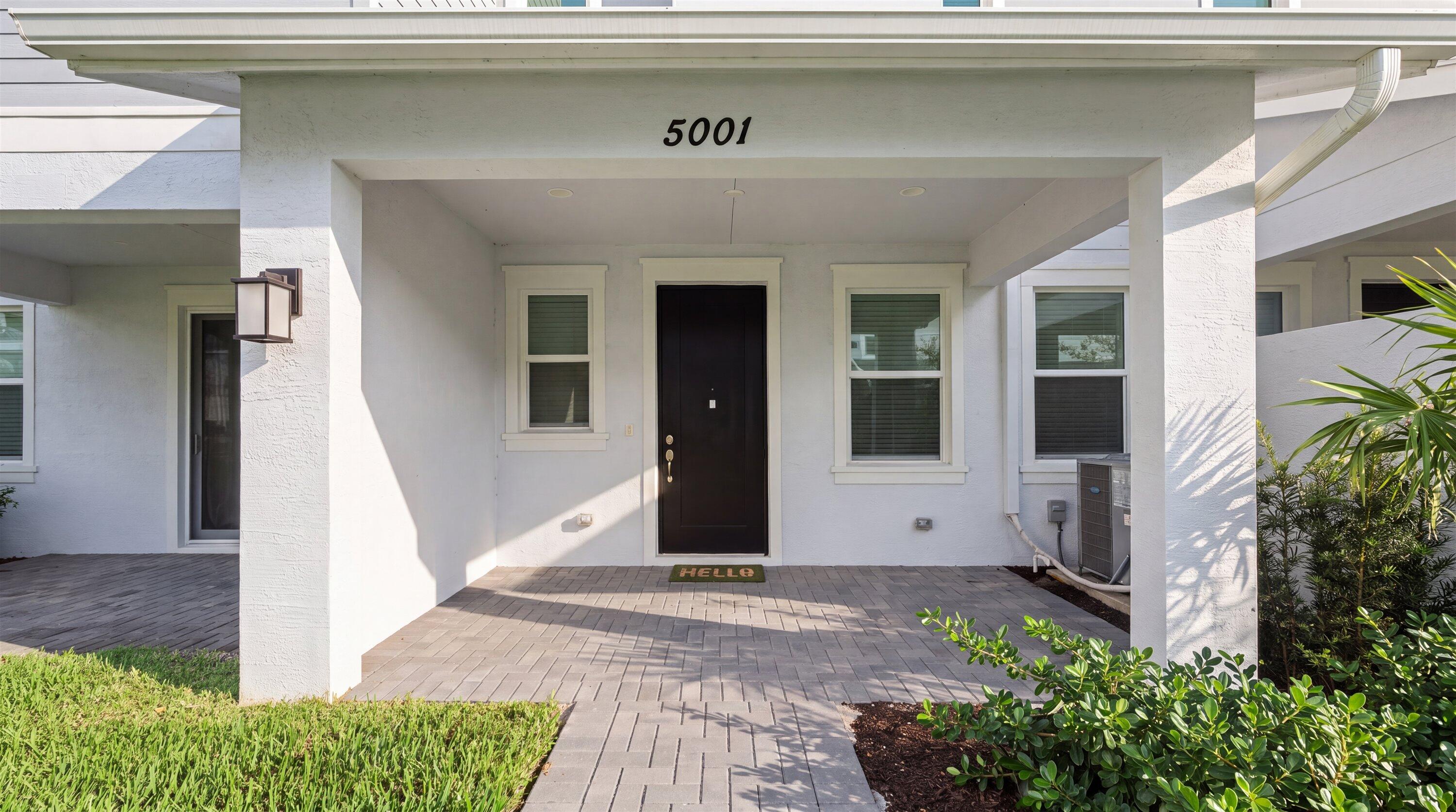5001 N Longwood Lake Square — Photo 4