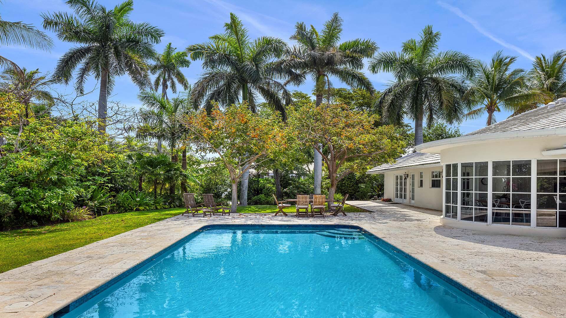 335 Old School Road, Gulf Stream FL 33483