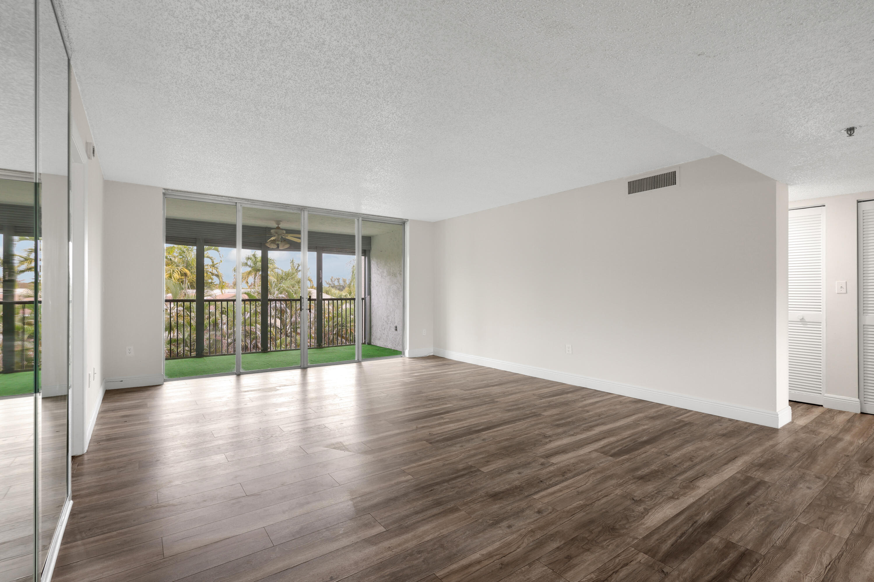 3940 INVERRARY Boulevard # A — Photo 5
