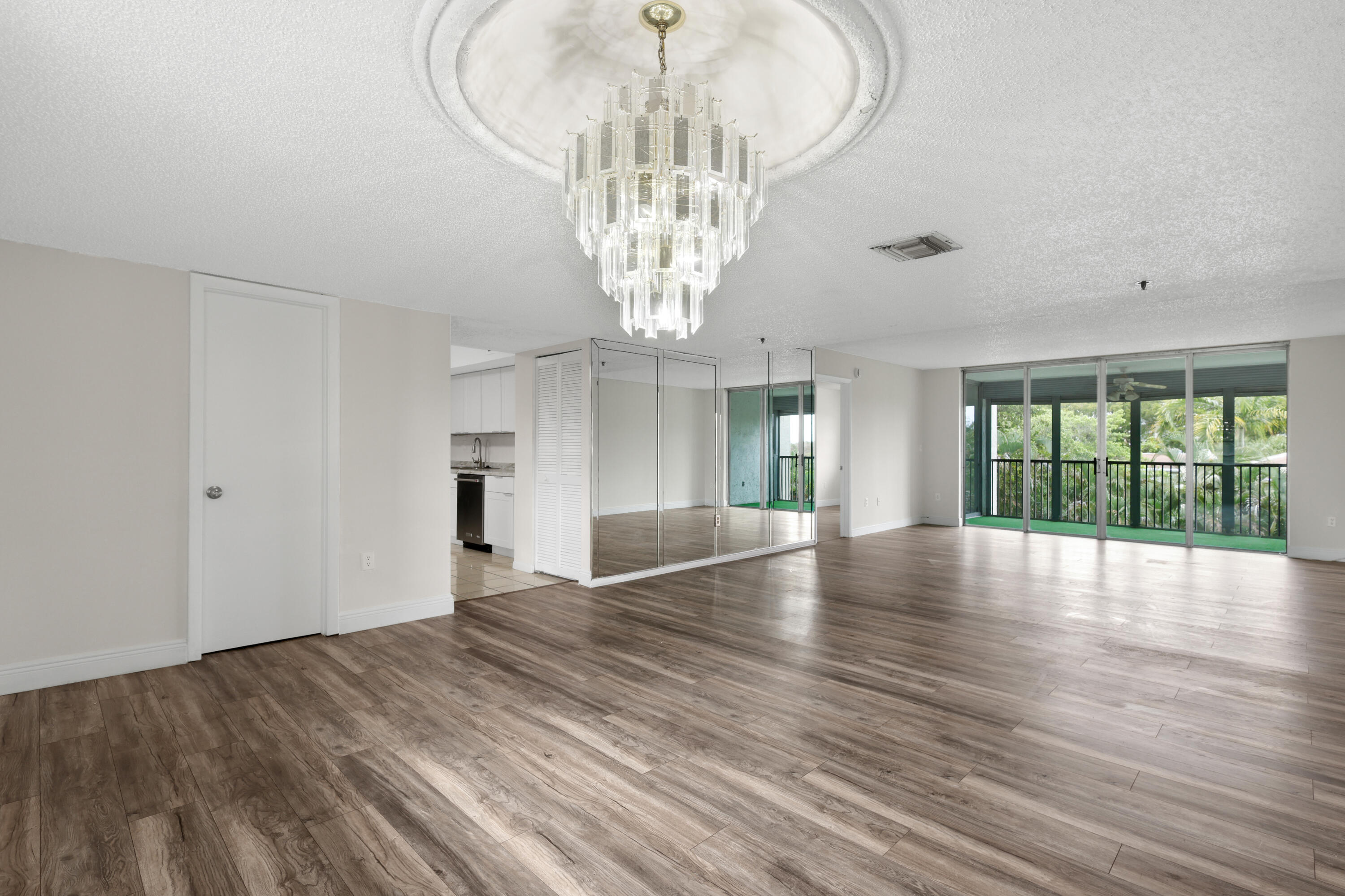 3940 INVERRARY Boulevard # A — Photo 2