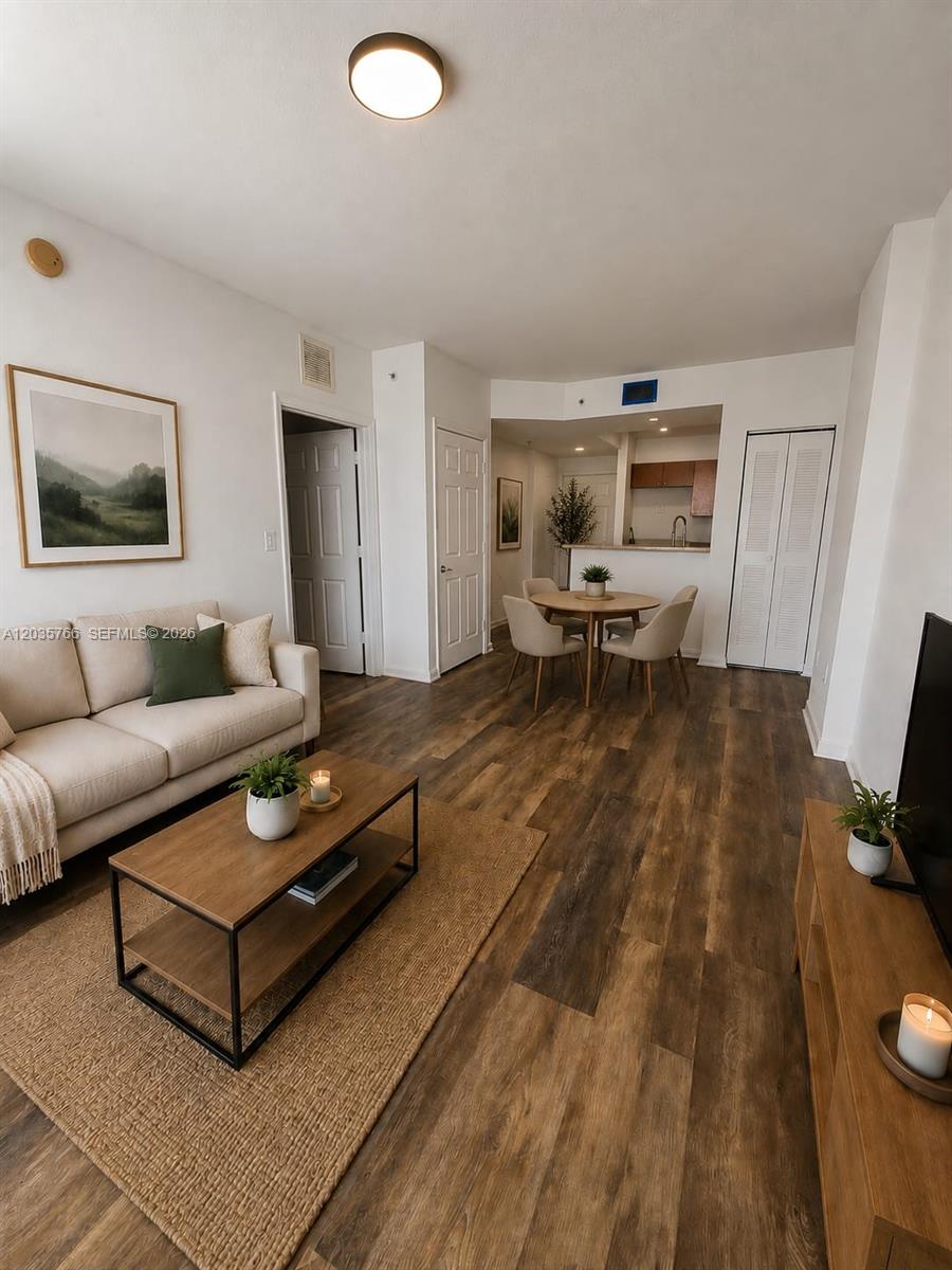 120 SW 8th Ave # 502, Miami FL 33130