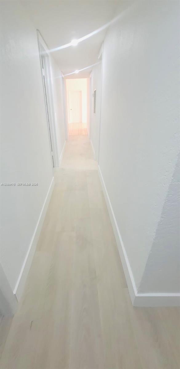 19225 NW 50 CT — Photo 4