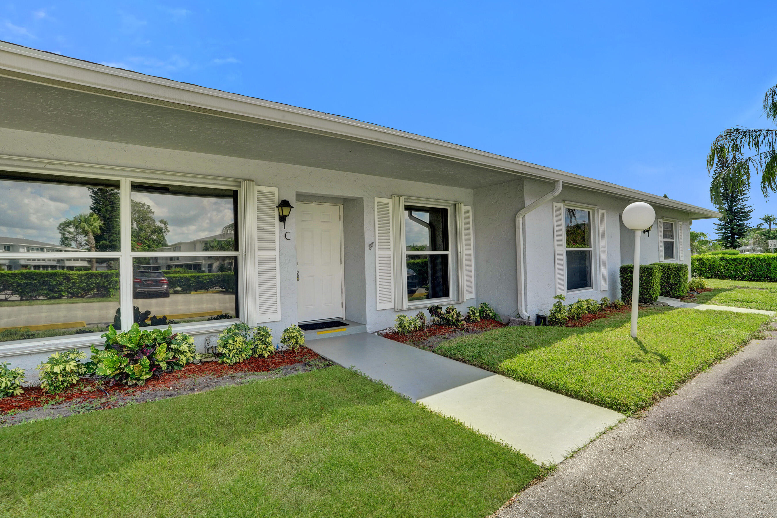2805 SW 13th Street # C — Photo 2