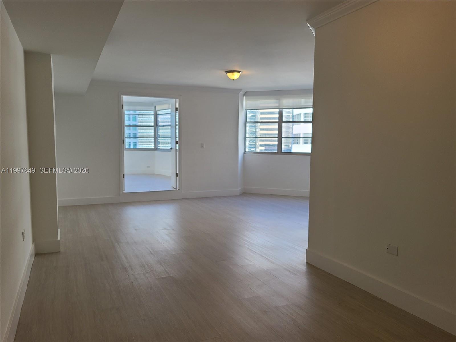 999 Brickell Bay Dr # 1207, Miami FL 33131