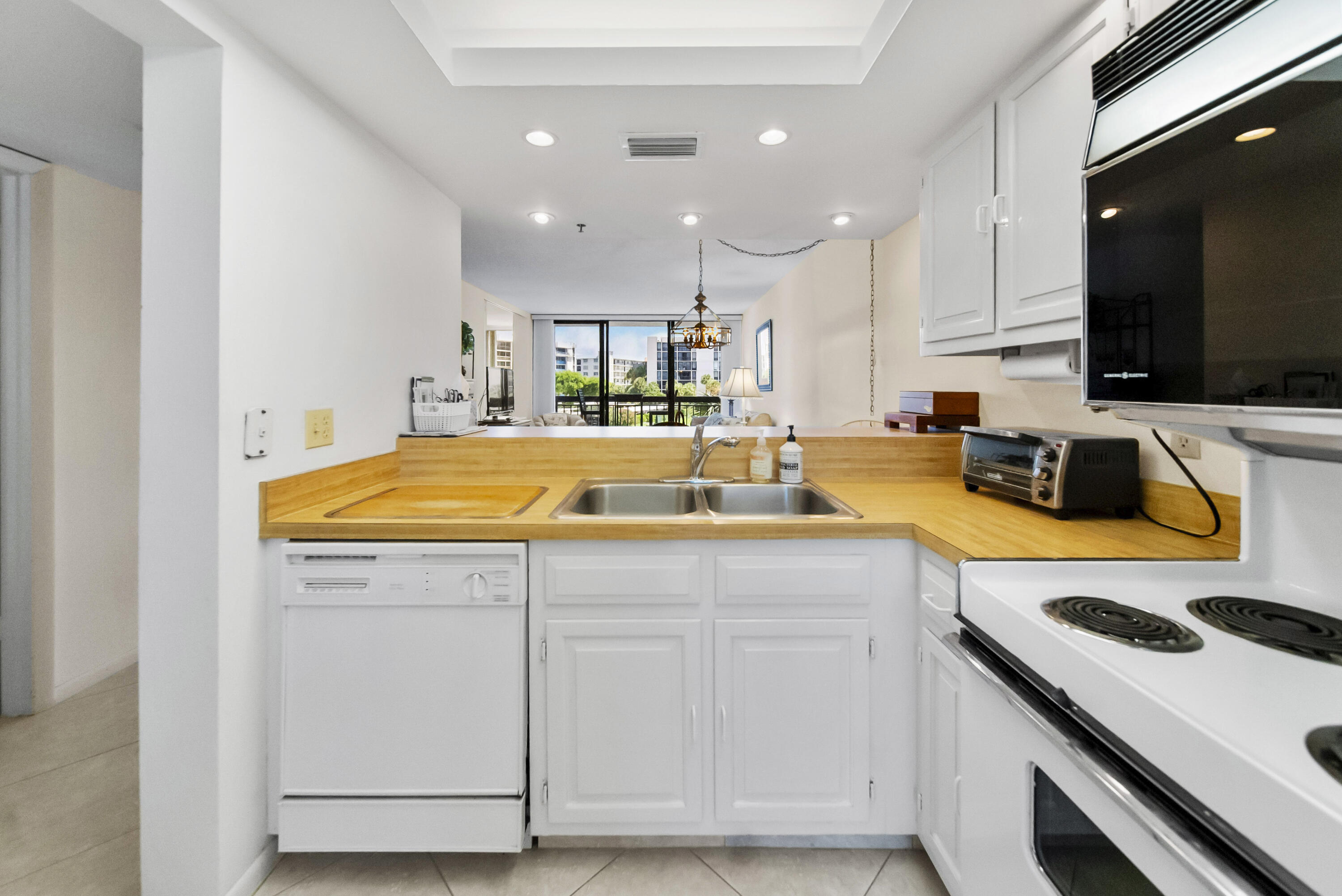 2687 N Ocean Boulevard # 303 — Photo 4