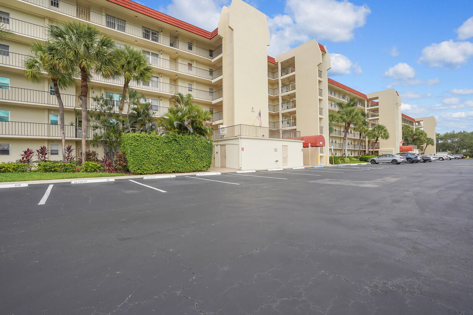 3959 Via Poinciana # 503, Lake Worth FL 33467