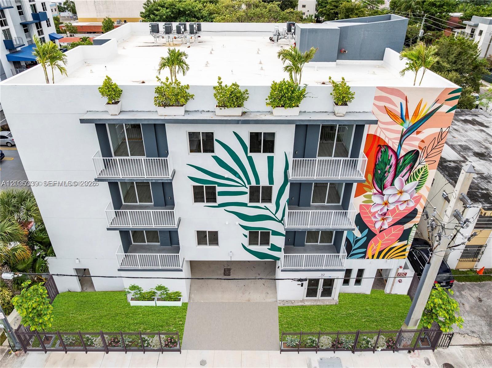 32 NW 14th Ave # 4, Miami FL 33125