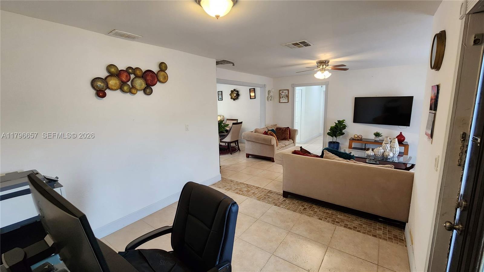 6881 Sheridan St — Photo 4